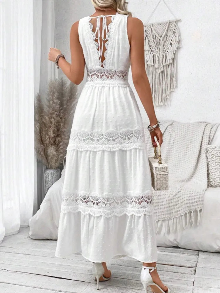 White Party Dress with Lace and V-Neck - Elegance