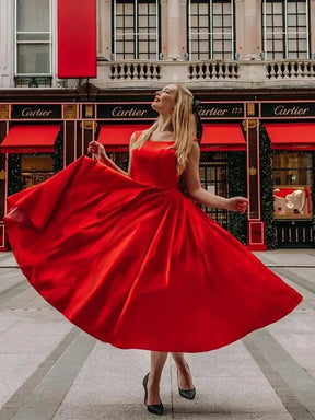 Elegant Red Dress with Double Bow